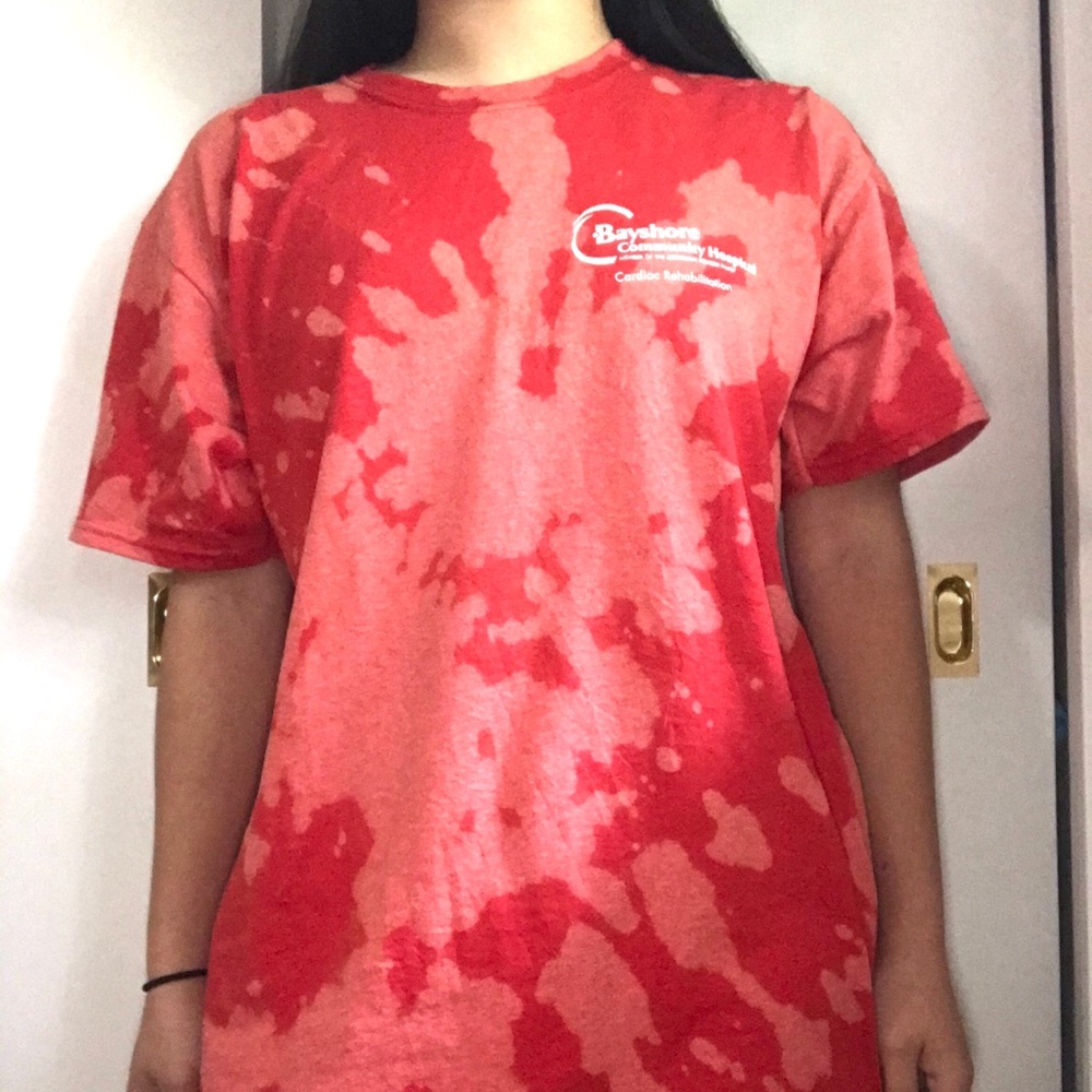 Red custom bleach dyed tshirt 🍎 🔥